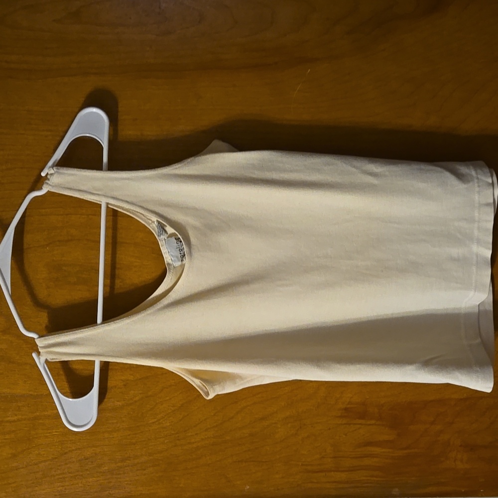 Off White Tank Top Size Small: C